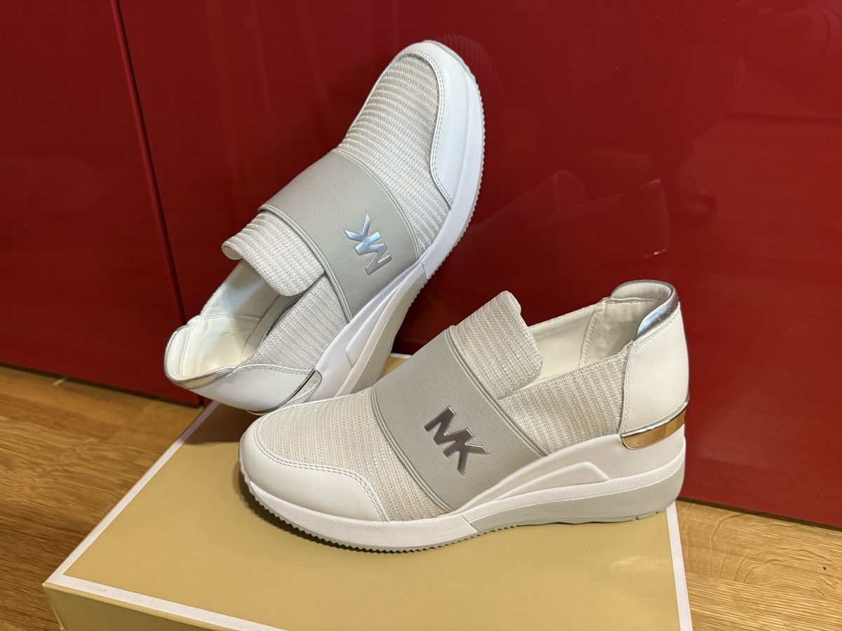 Damenschuhe: Michael Kors Sneakers Gr. 38 NEU – Neu und originalverpackt aus Reinach AG von innamac