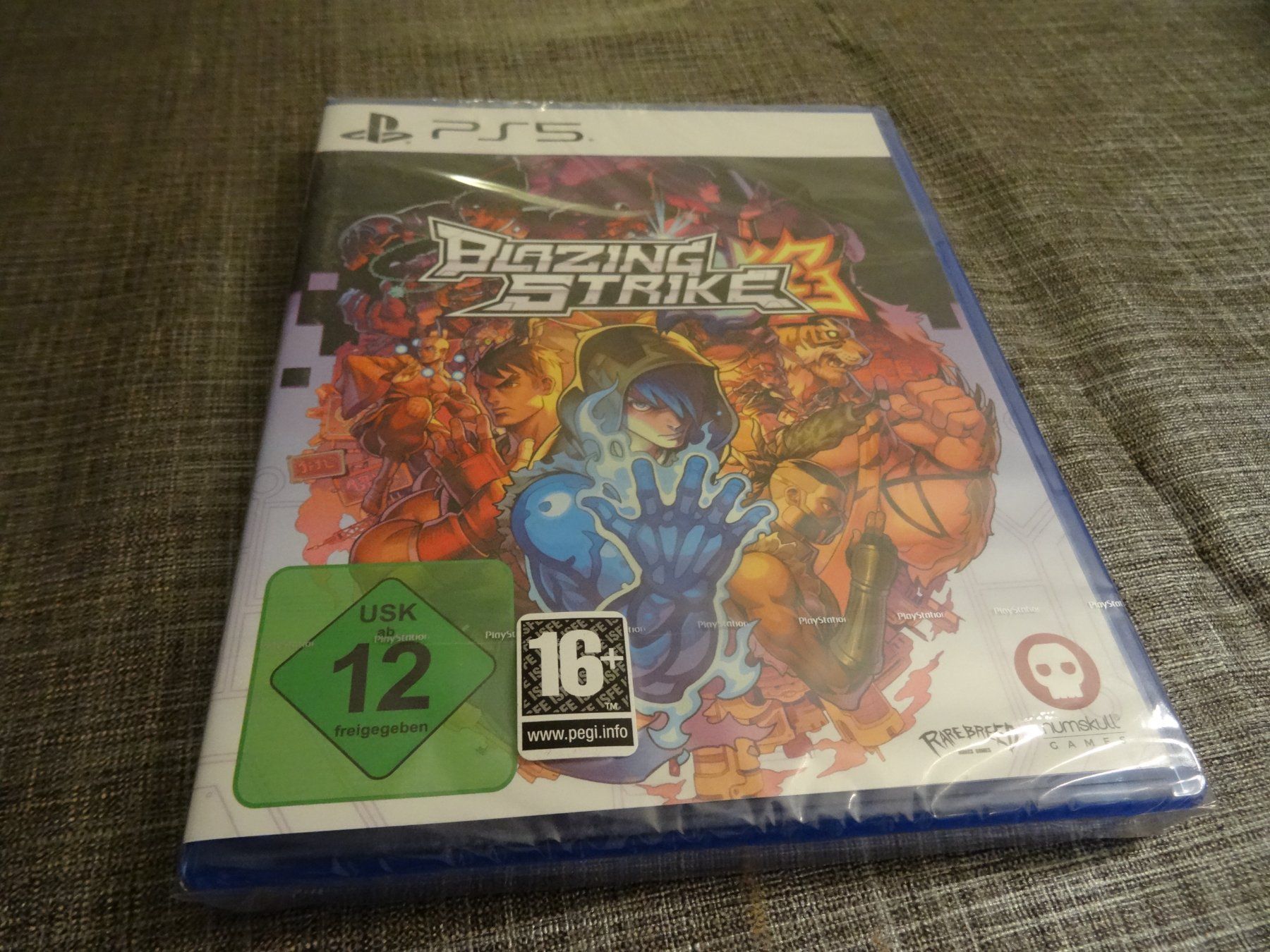 Sony Giochi: Blazing Strike PS5, Neu & OVP – Nuovo e nell'imballaggio originale da Olten venduto da Disc-Ausverkauf