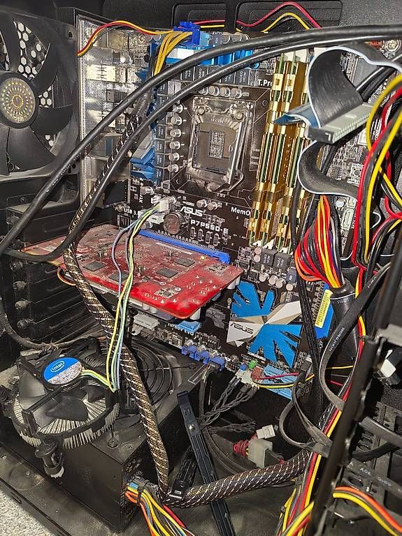 Custodie: Cooler Master PC Gehäuse – Usato da Zihlschlacht venduto da BazillusMaximus 3