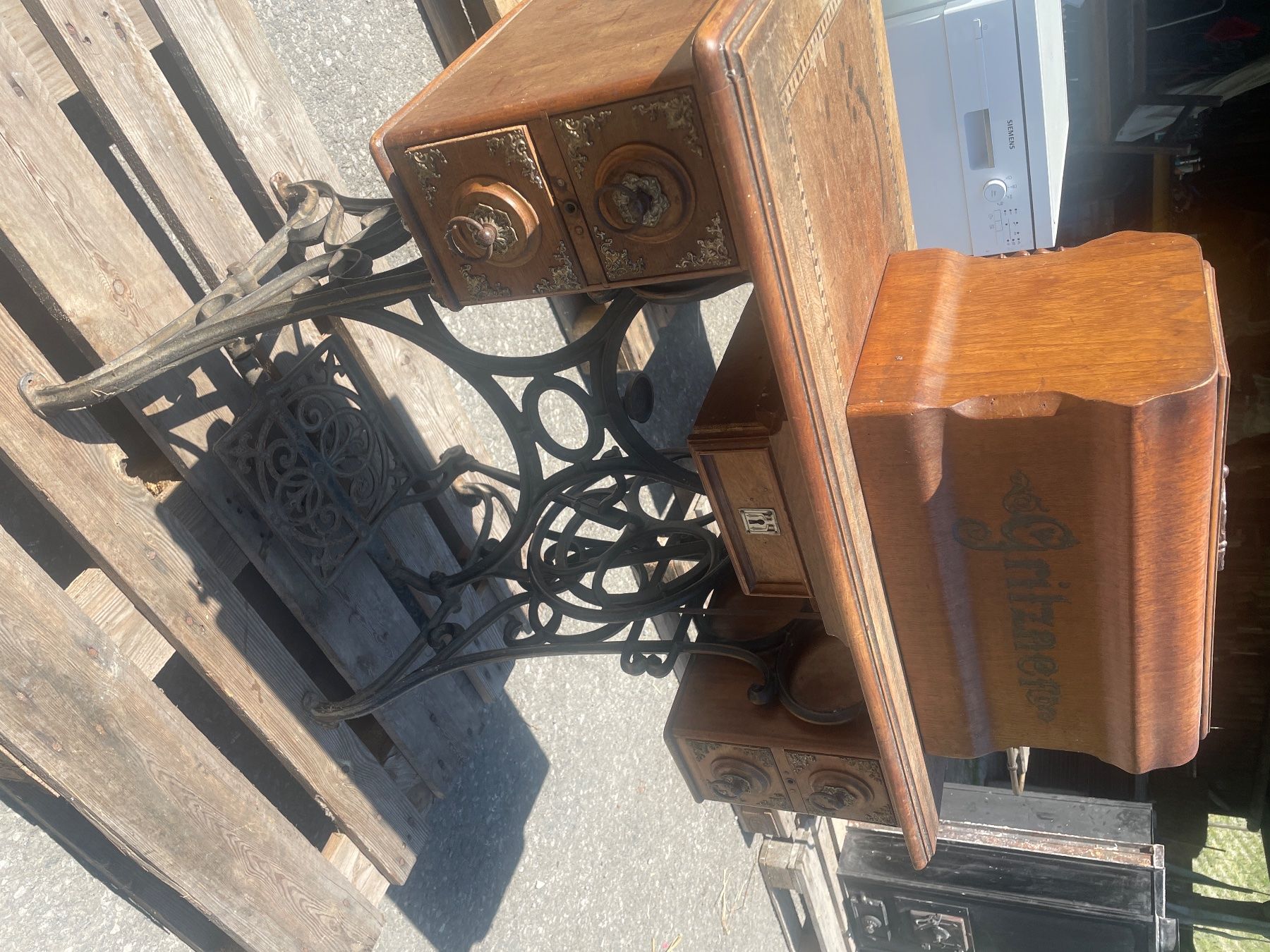 Macchine da cucire: Machine à coudre ancienne Gritzner, pièce de collection – Usato da Bex venduto da titefolie 2