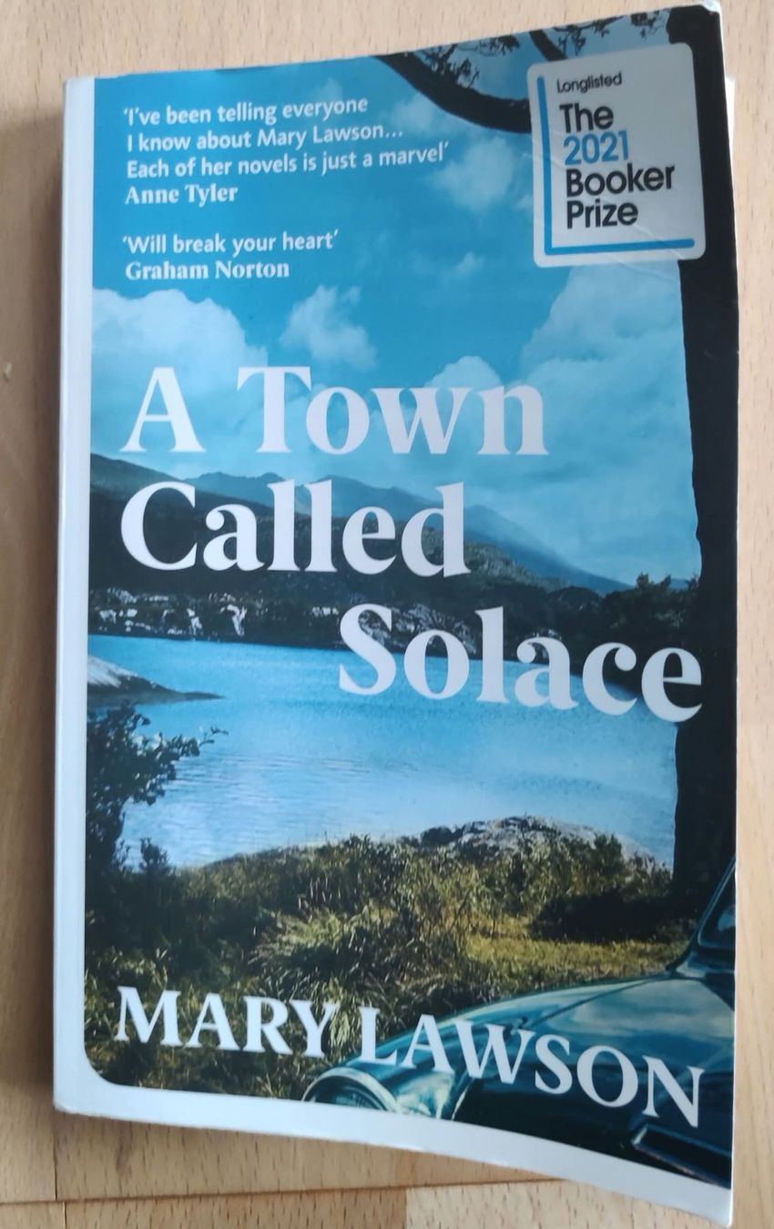 Bücher: A Town Called Solace - by Mary Lawson – Gebraucht aus Wil SG von Natundmatt