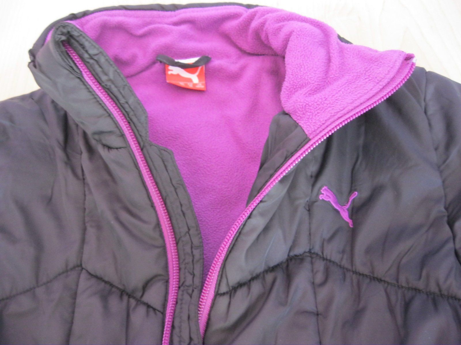 Puma Jacken & Mäntel: Puma Winterjacke schwarz/violett Gr. 152 – Gebraucht aus Vitznau von Kateborg 3