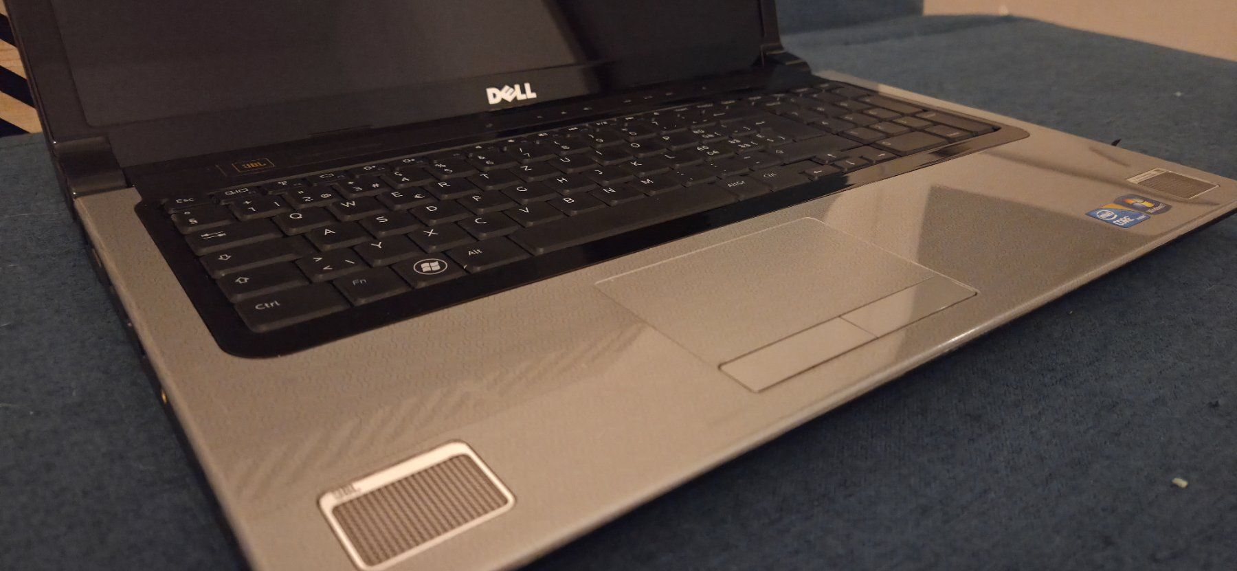 Dell Notebooks: Dell Studio 17 1749 i3 8GB 1TB 17.3" JBL Linux Mint – Gebraucht aus Marly von Pyxcell 5