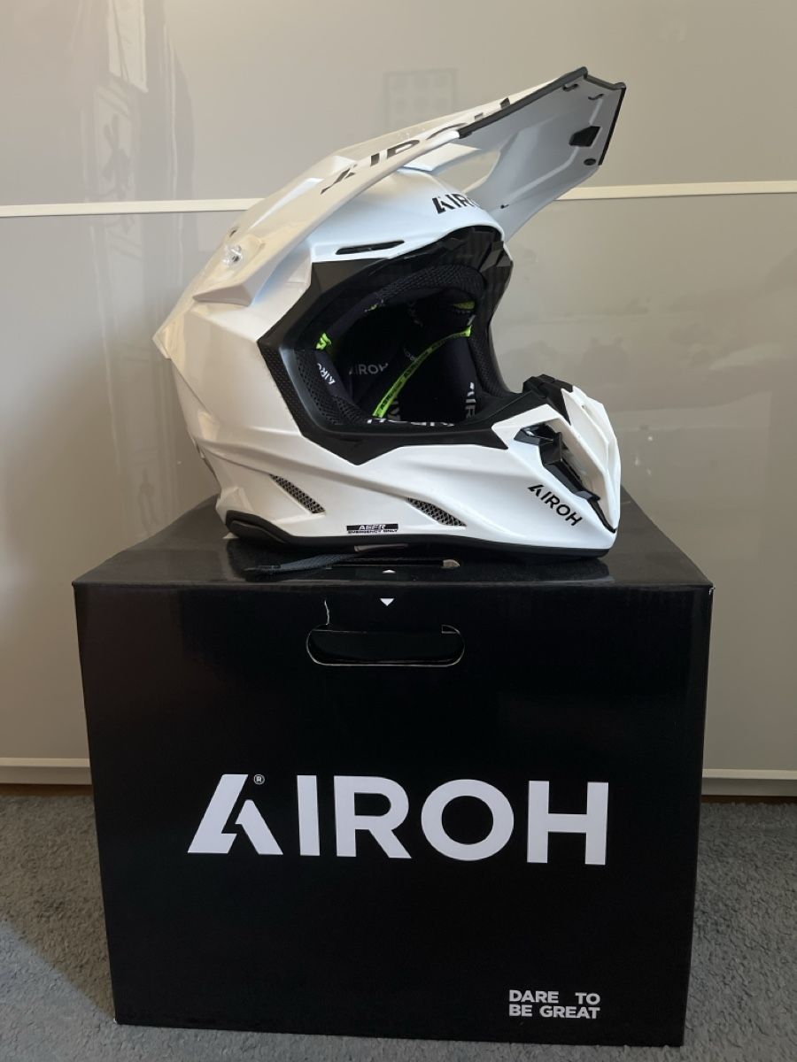 Airoh Helme & Visiere: Airoh Twist 3 XS – Neu (gemäss Beschreibung) aus Bischofszell von a.-.p