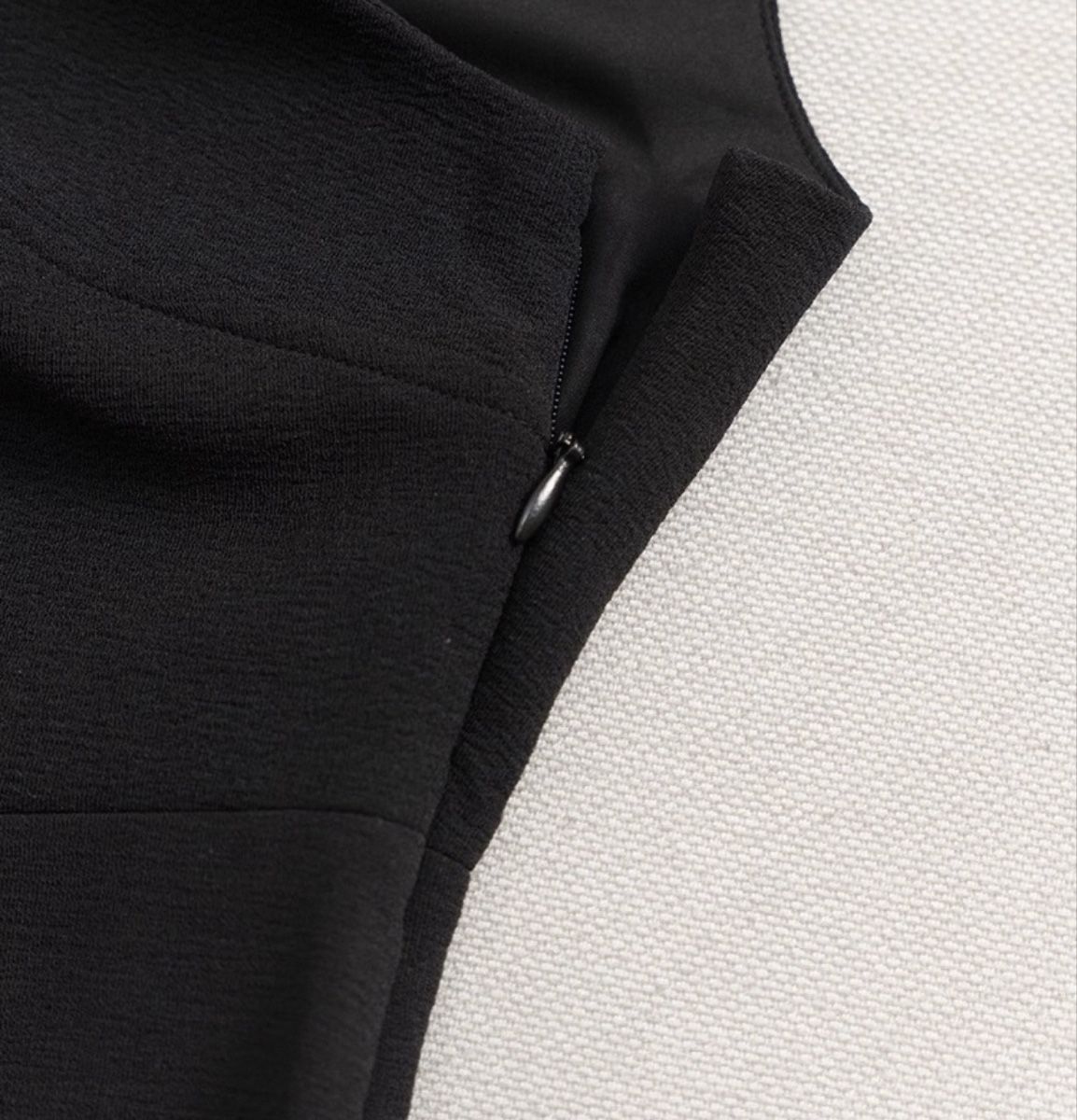 Kleider: klassisches schwarzes Kleid – Neu und originalverpackt aus Veyras von ValClasse 6