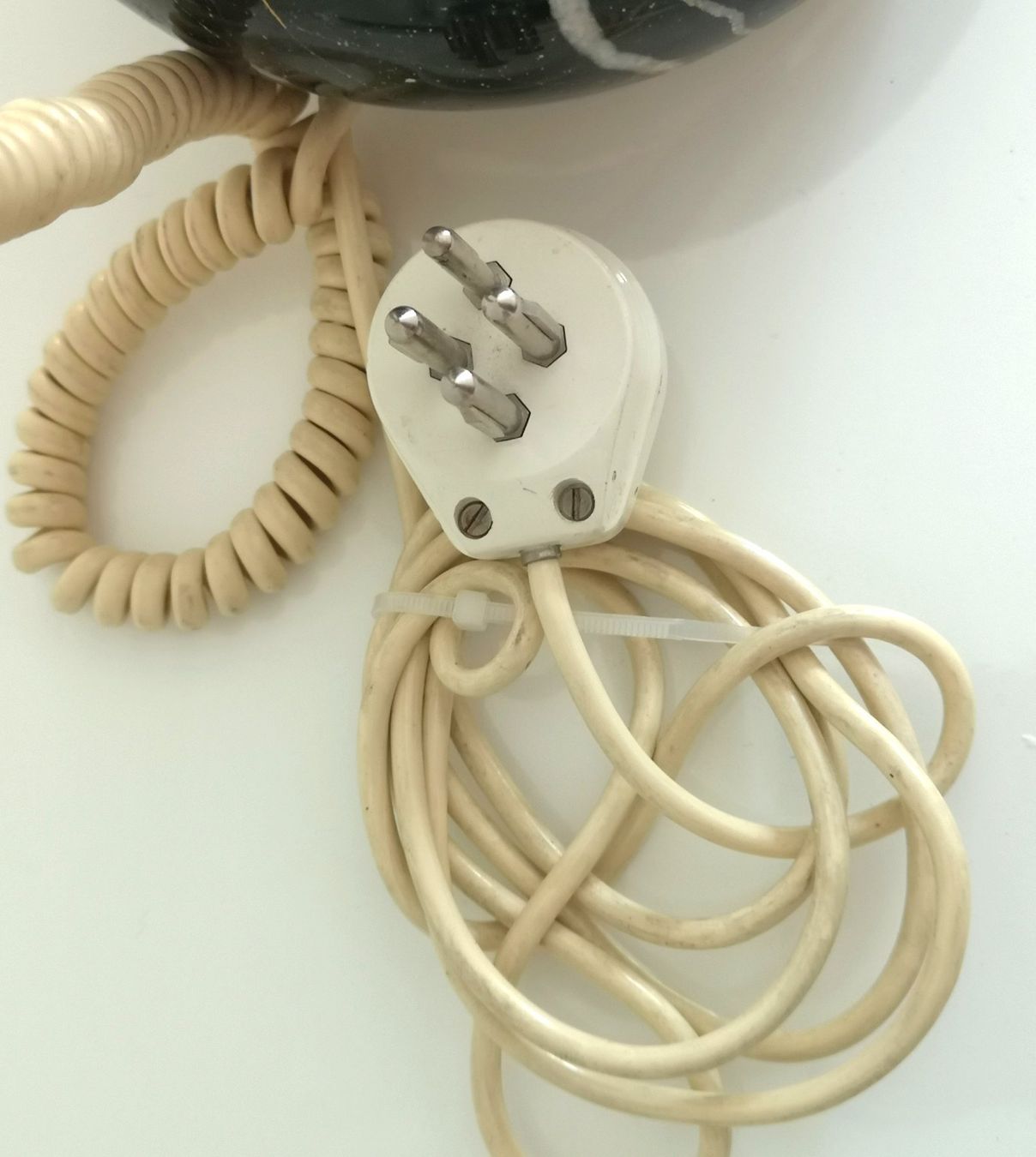 Telefoni: Altes Telefon aus Marmor und Messing – Usato da Zürich venduto da Tanteemma369 2