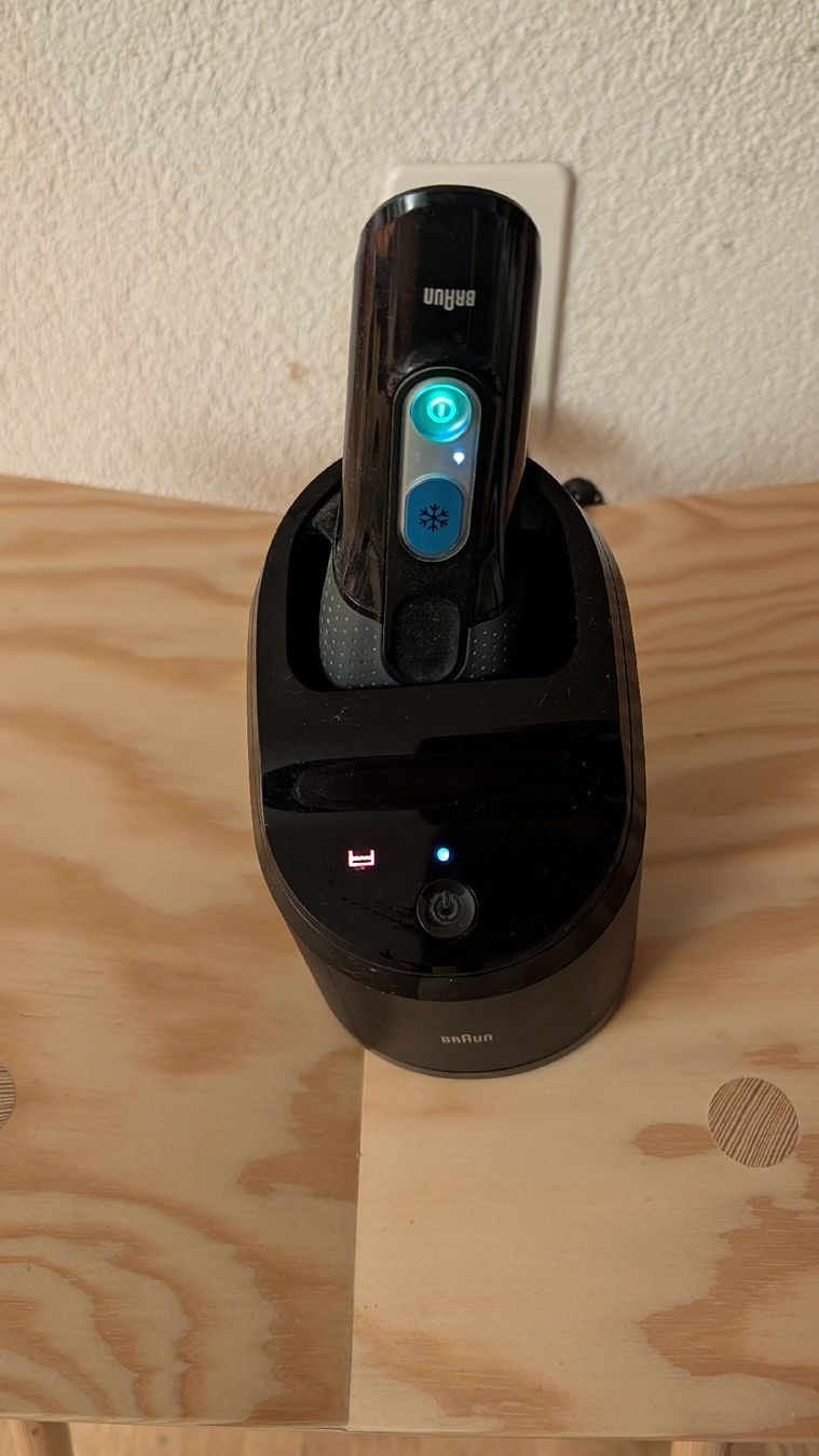 Braun Rasierapparate & Rasierklingen: Braun Series 3 CoolTec Rasierer - Modell CT2s – Gebraucht aus Zürich von Dekiele 1