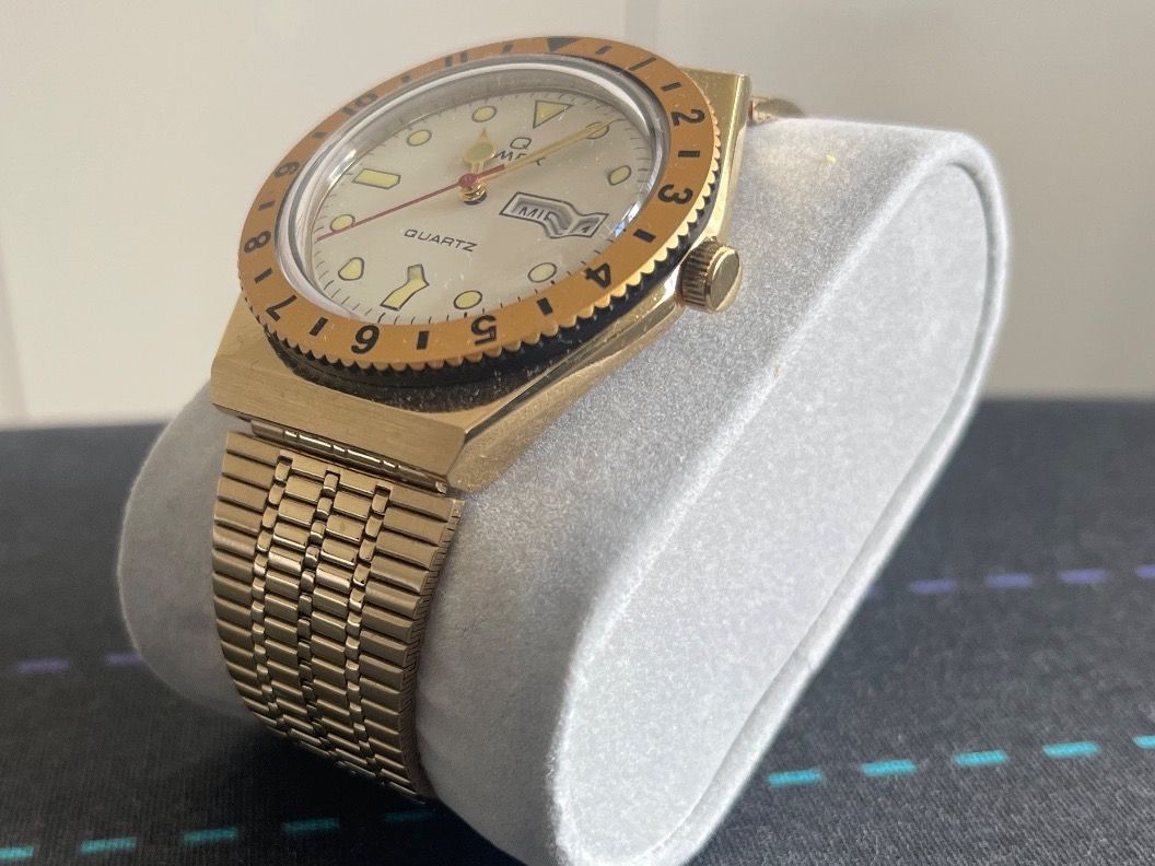 Timex Uhren: Timex Q Quartz Gold – Gebraucht aus Sempach von ADR1AN0 1