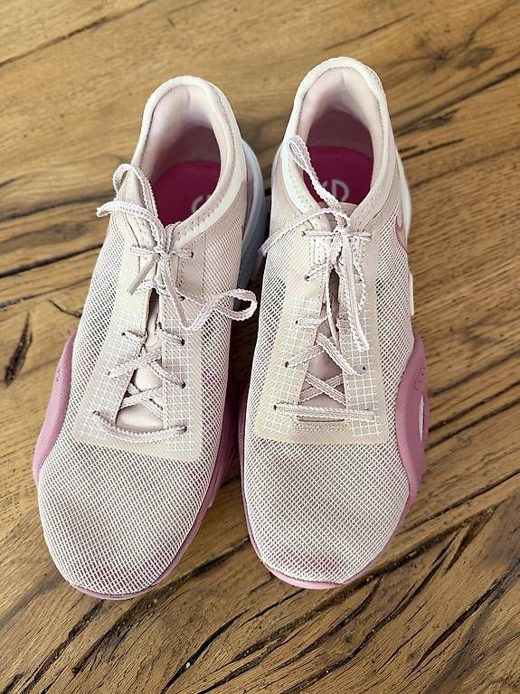 Nike Scarpe da donna: Nike Supereep Sneacker Gr. 42 – Usato da Wiesendangen venduto da stdlea 1