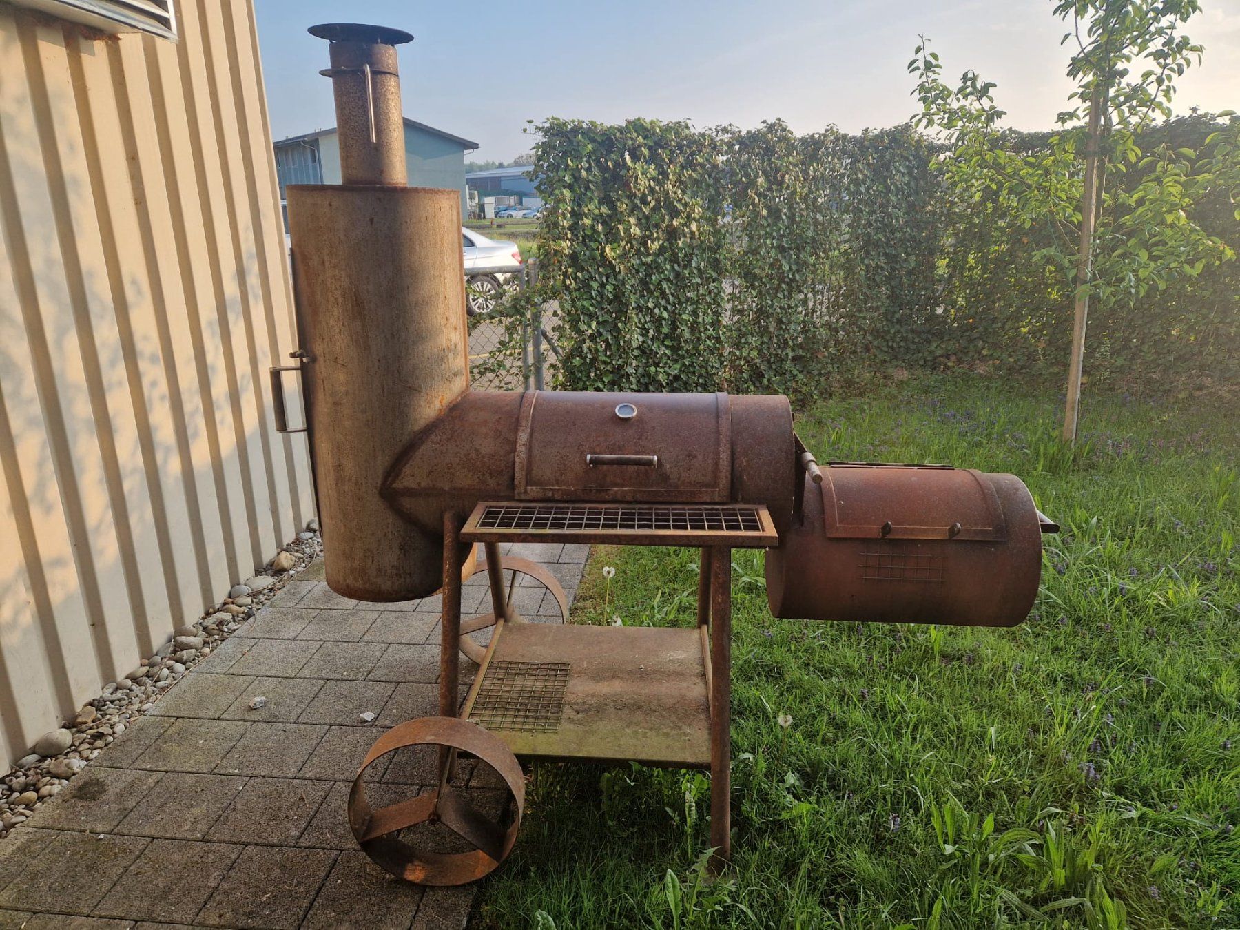 Griglie: Grill Smoker – Usato da Müllheim Dorf venduto da Naneva18