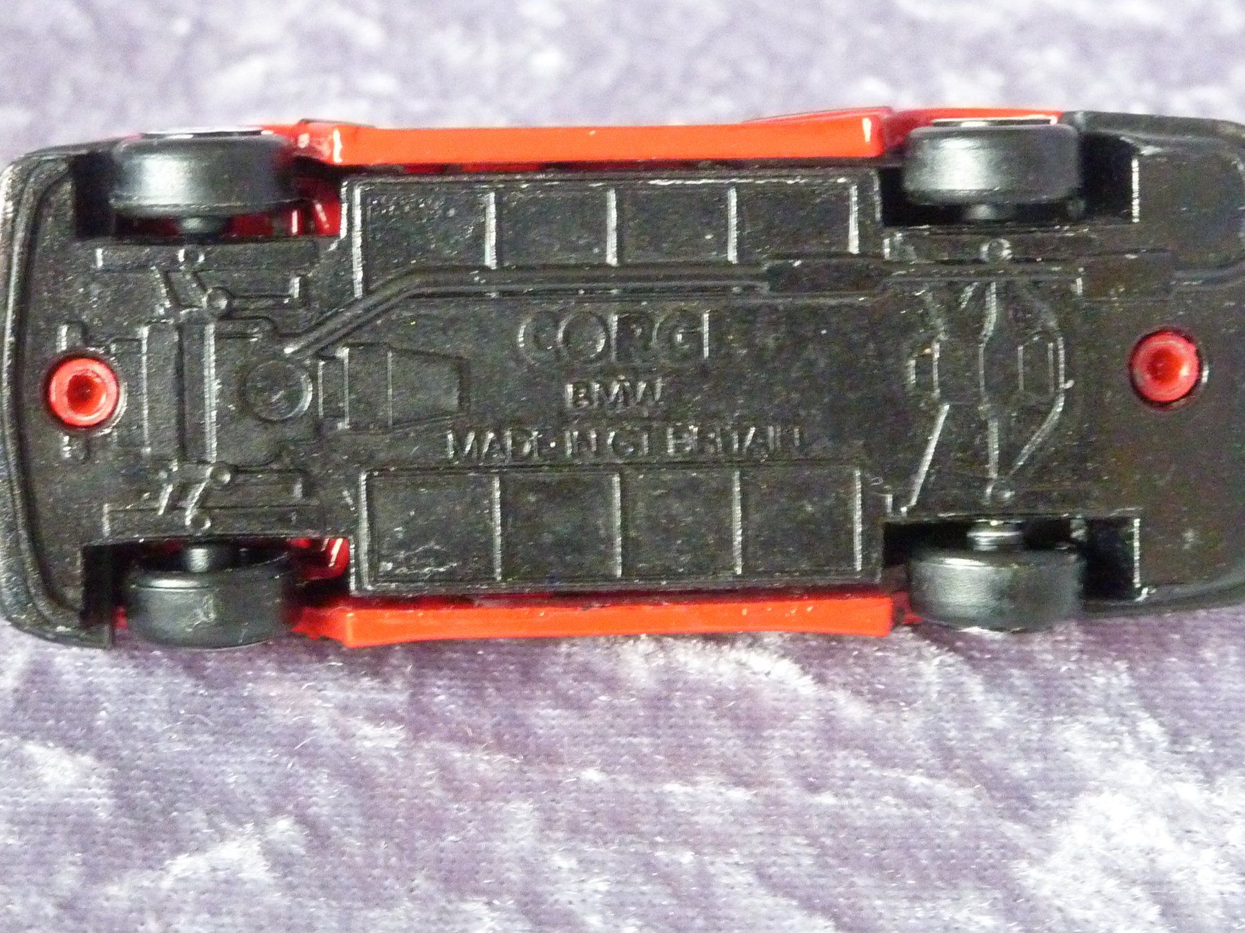 Corgi Toys Modellini d'auto: BMW M3 E30 1:64 – Usato da Dürrenäsch venduto da Cobra1ch 4