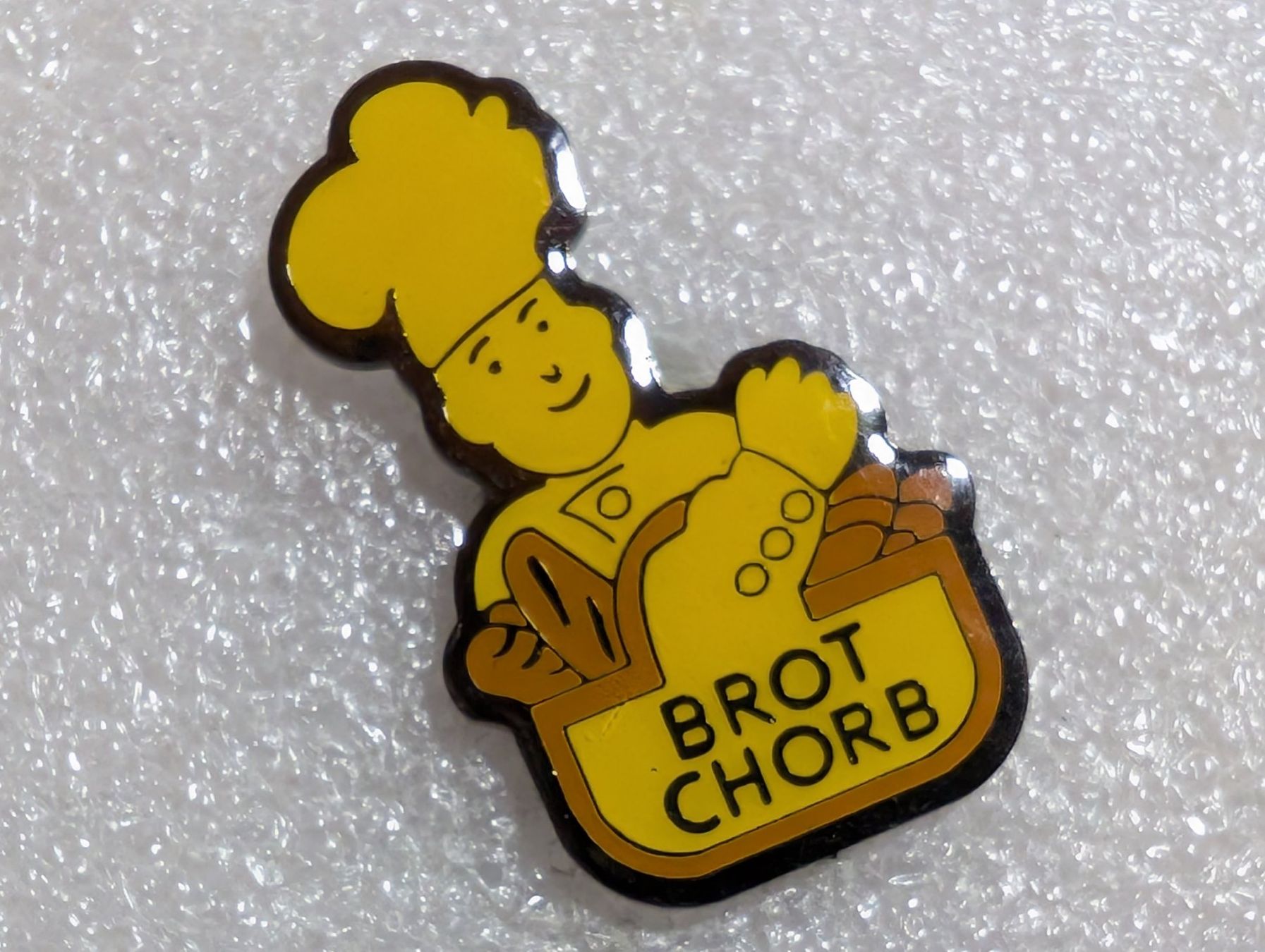 Plaquettes & Badges: Ansteckpin 298: Brot Chorb – D'occasion à Oppligen par Pin-Fall-Shop
