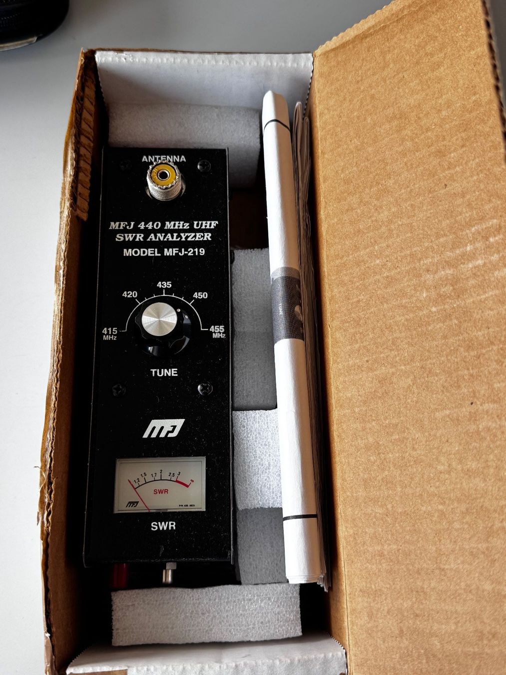 Misurare: MFJ-219 Antenna Analyzer (70cm) – Nuovo (secondo la descrizione) da Bürglen TG venduto da Pukmig 2