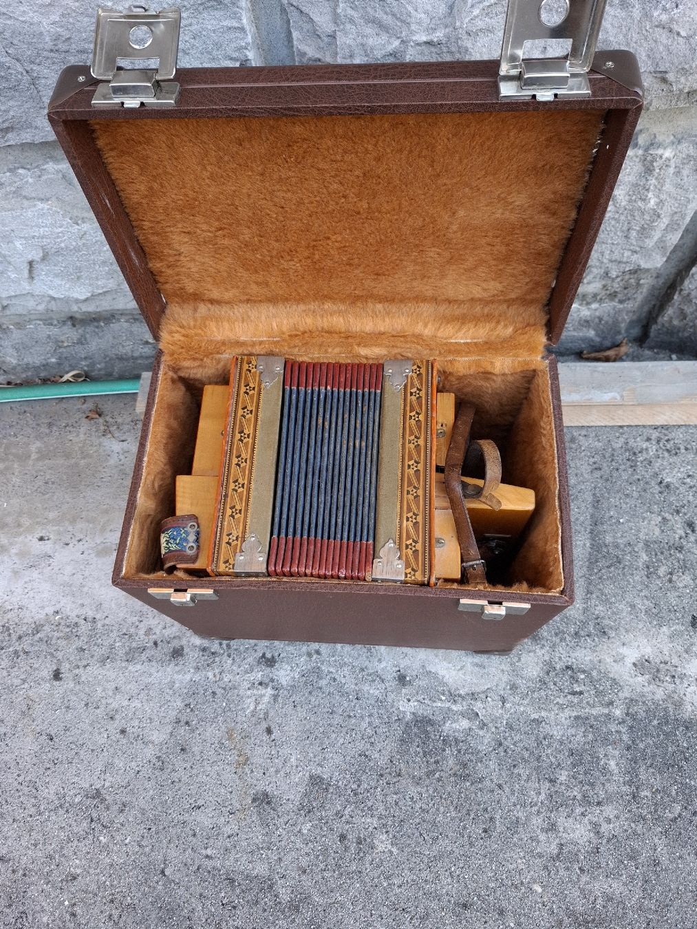 Eichhorn Musikinstrumente: Eichhorn orgeli – Gebraucht aus Villeneuve von BibiVintage