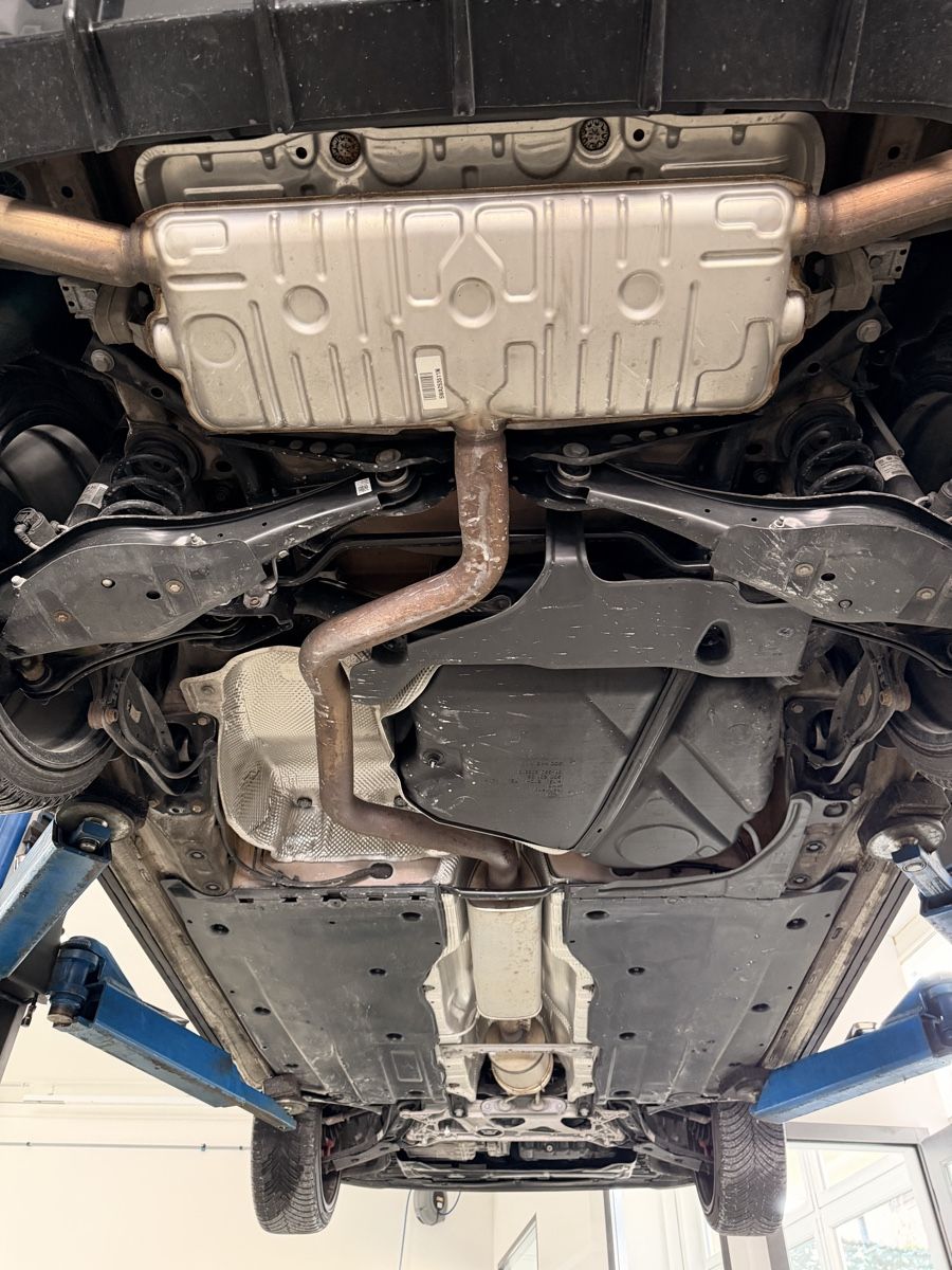 Volkswagen Auspuffanlagen: VW Golf 8 GTI Originale Abgasanlage  – Gebraucht aus Winterthur von RafaelMunz 3
