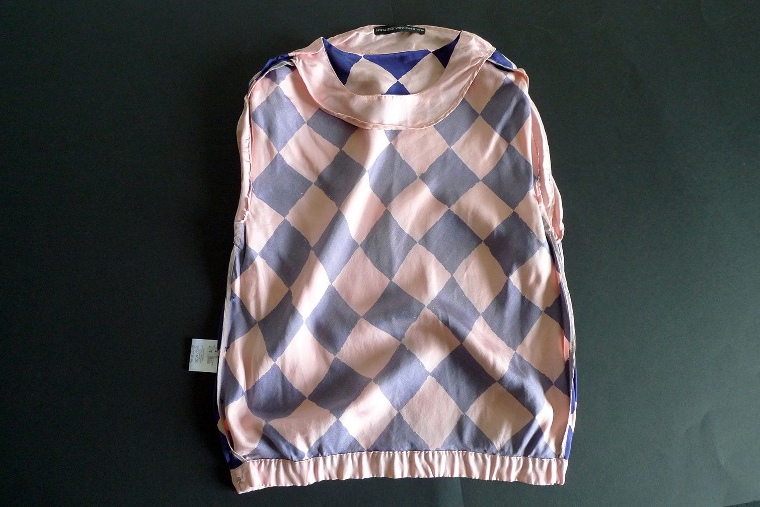 Balenciaga Top: Balenciaga Edition Top / Oberteil – Usato da Zürich venduto da Supetar 6