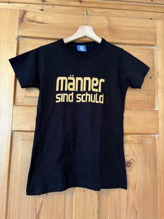 Hauptstadt Helden T-Shirt, Gr. S, "Männer sind schuld"