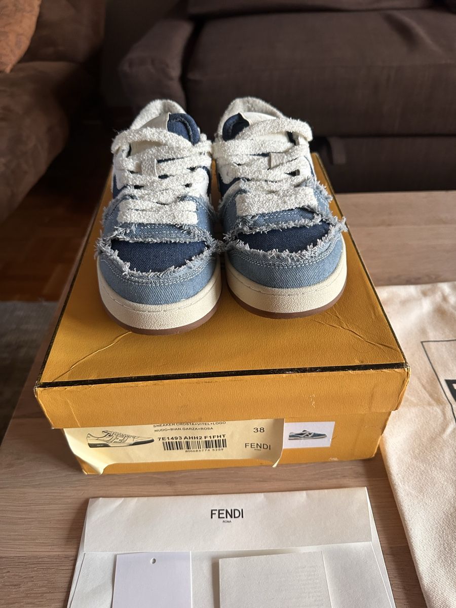 Fendi Chaussures femmes: Fendi Crosta Denim Sneaker Gr. 38 inkl. Box – Neuf avec emballage d'origine à Winterthur par whatdreamz