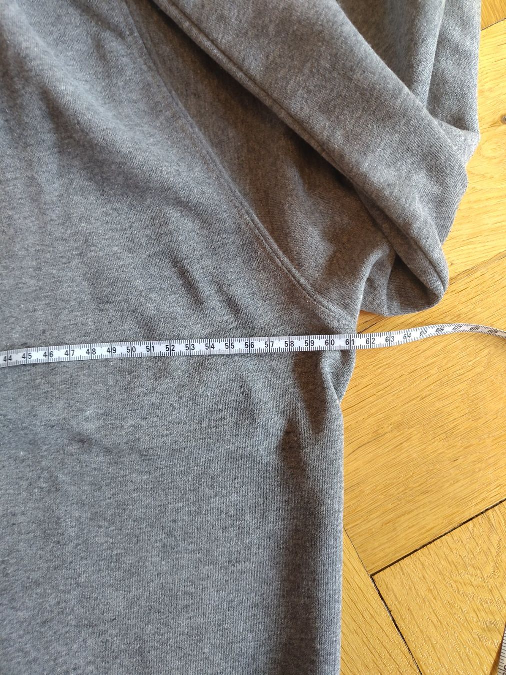 H&M Maglioni & Felpe: Hoodie – Usato da Bern venduto da Linii 2