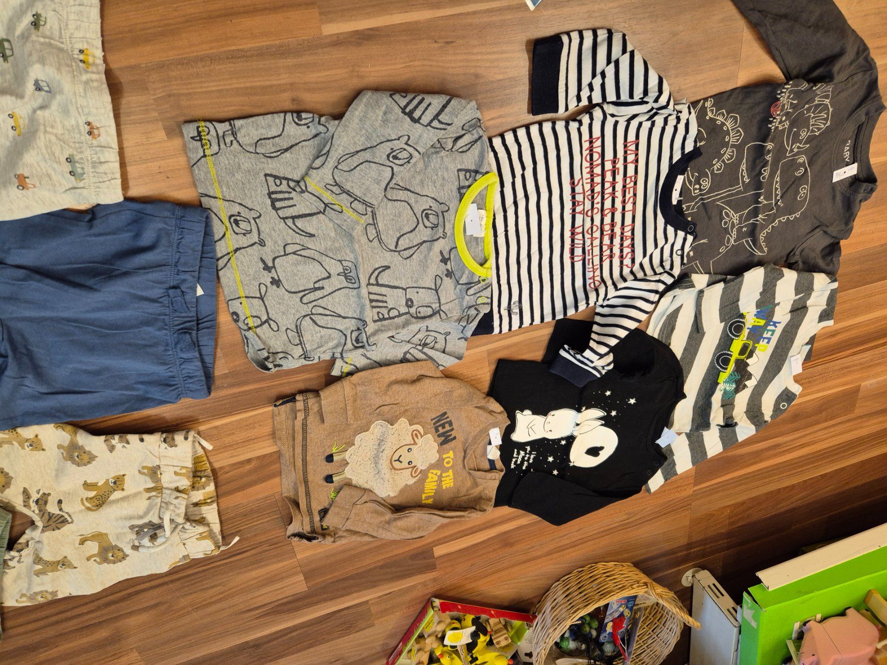Lotti & Set di vestiti: 6 Pullis und 9 Hosen gr 74 K2 – Usato da Schwarzenburg venduto da Sunny0290 3