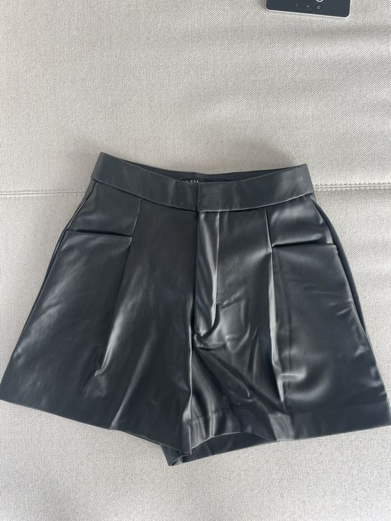 Zara Faux Leather Shorts | Kaufen auf Ricardo