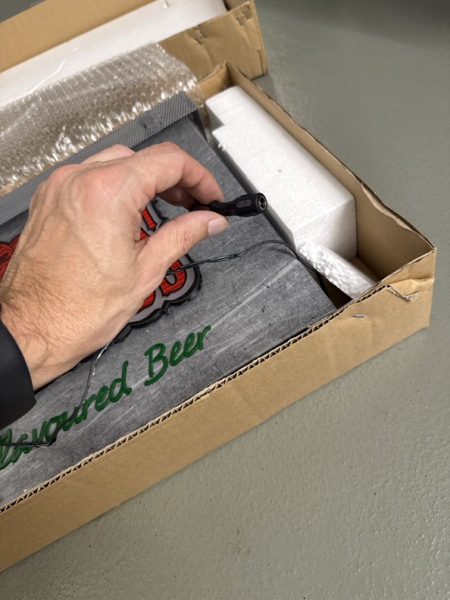 Alle Dekorationen: Desperados Leuchtreklame – Neu und originalverpackt aus Altdorf UR von NaturalBornKiter 1