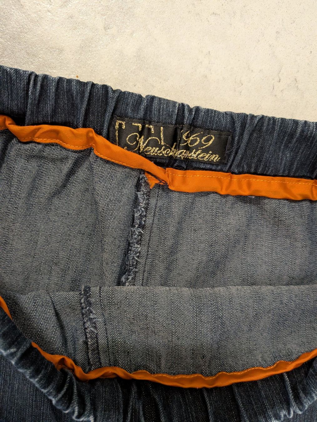 Jeans: Jeans Dunkelblau Gr 40 Neuschwanstein – Usato da Untersiggenthal venduto da Marlen59 3