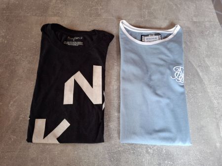 T-shirt (2) taille S marques Siksilk et Nikki Beach