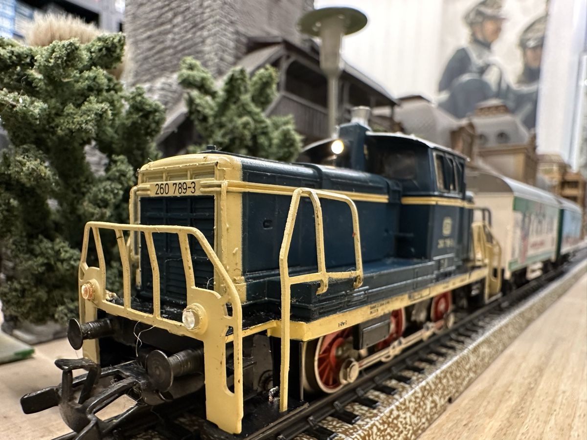 Märklin Modellini di ferrovie: Märklin 3141 DB BR 260 Bierzug – Usato da Lupsingen venduto da New-Haven