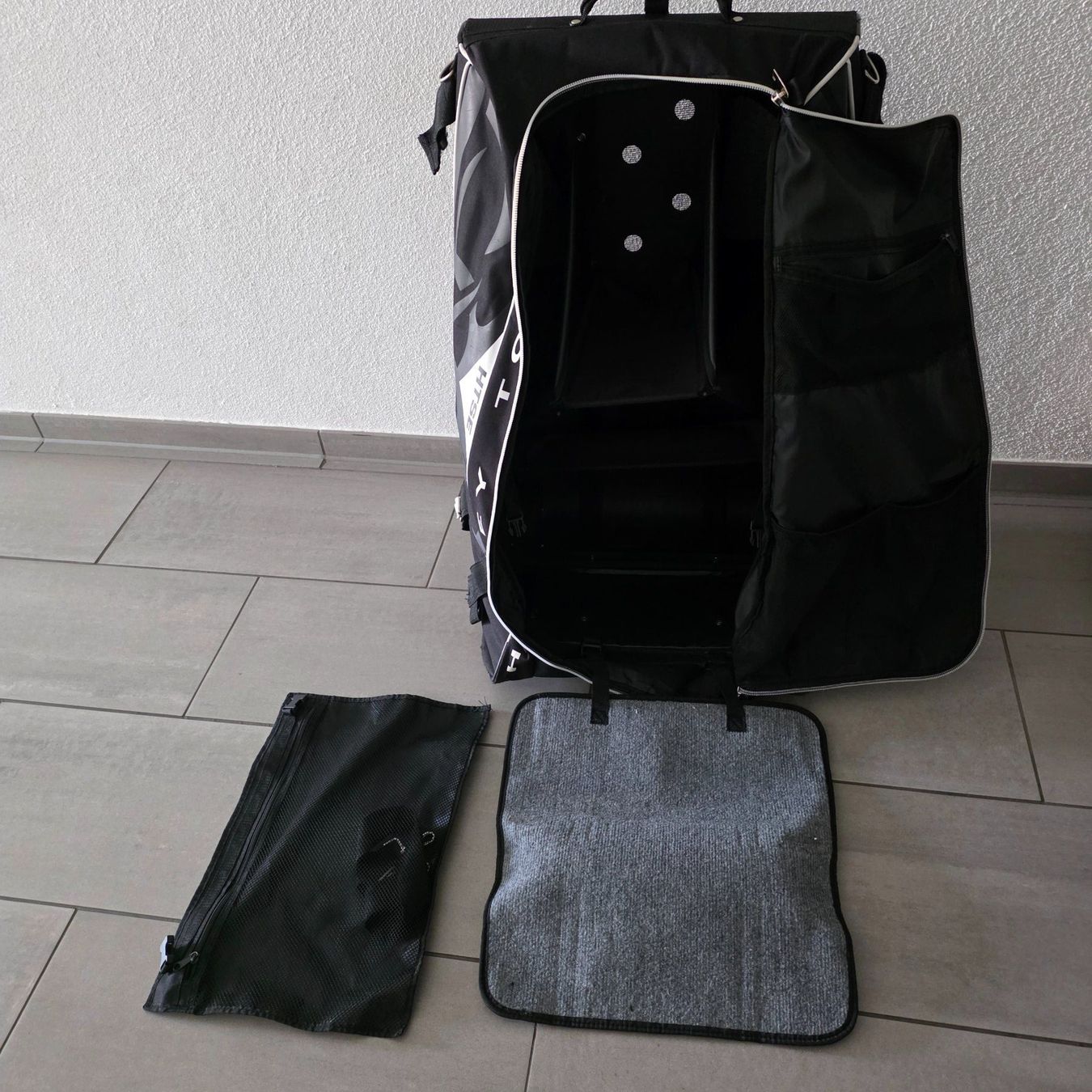 Borse & Zaini: Hockeytasche Tower Grit – Usato da Luzern venduto da Cado12 1