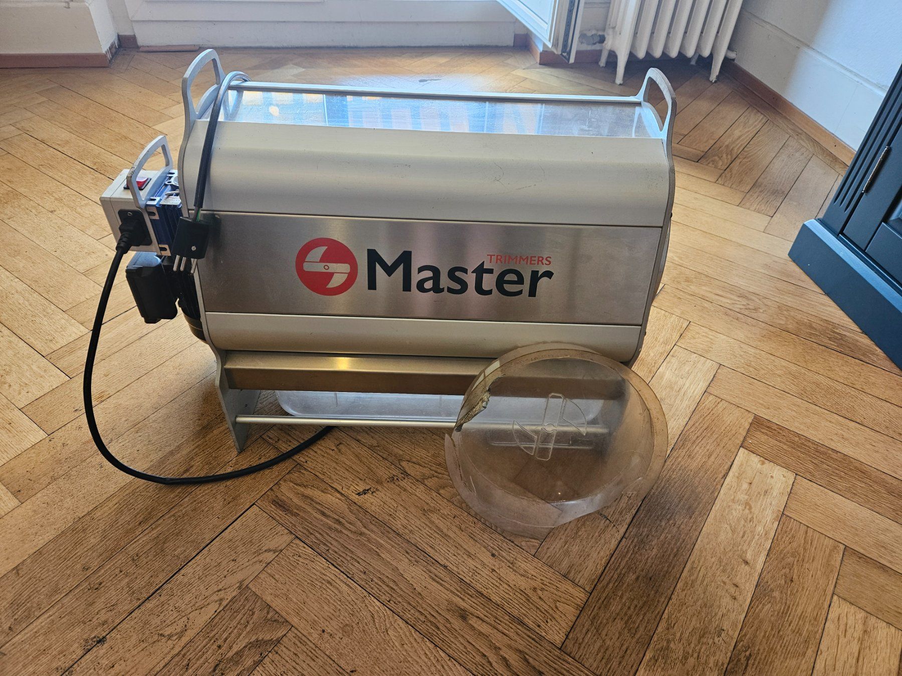 Alle Maschinen: Effeuilleuse Master Trimmer Dry – Gebraucht aus Lausanne von rei_yfg7
