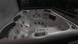 Jacuzzi Alp Spa Summit XLS