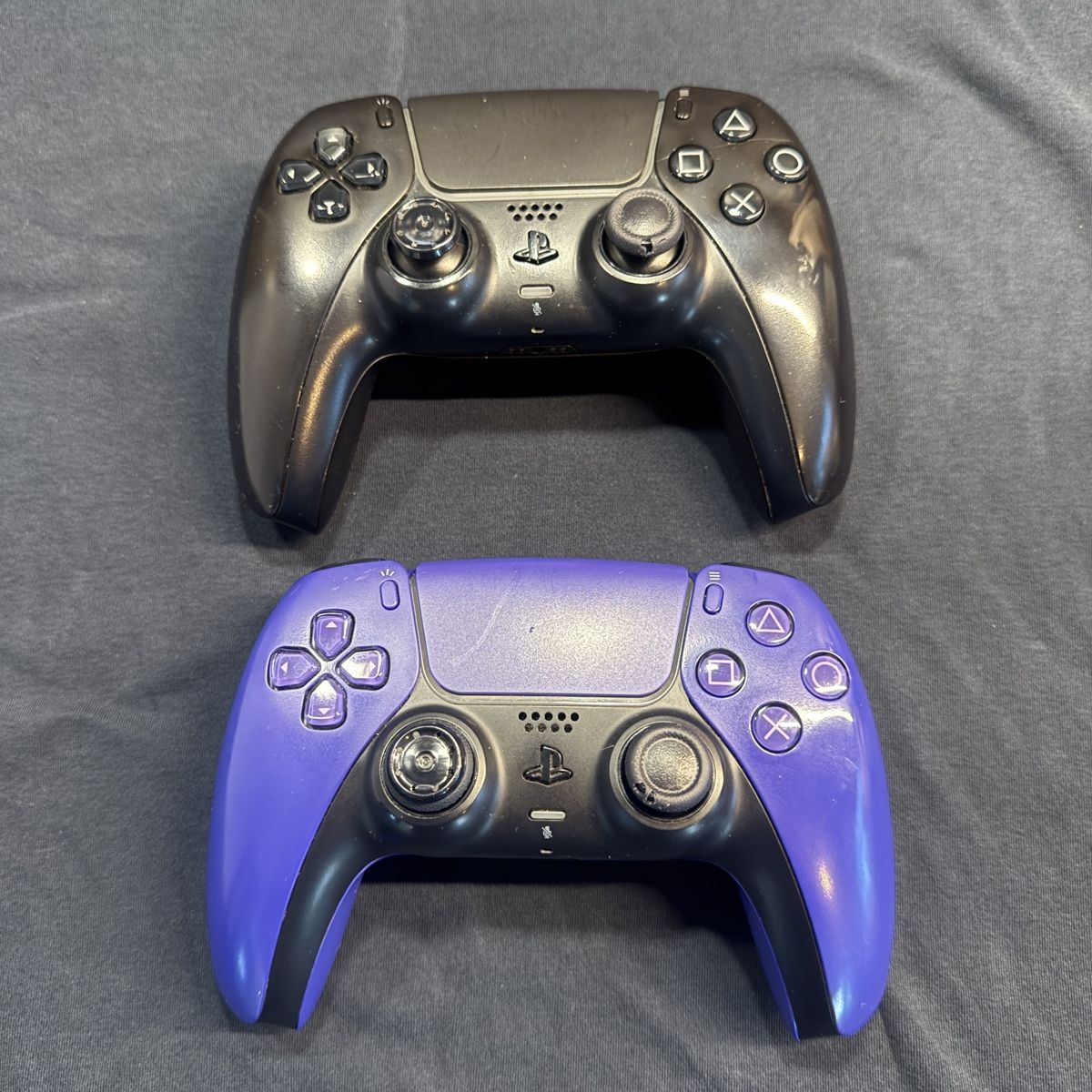 Sony Console: PlayStation 5 Digital Edition + 2 manettes DualSense – Usato da La Tour-de-Peilz venduto da nic_mxt9 3