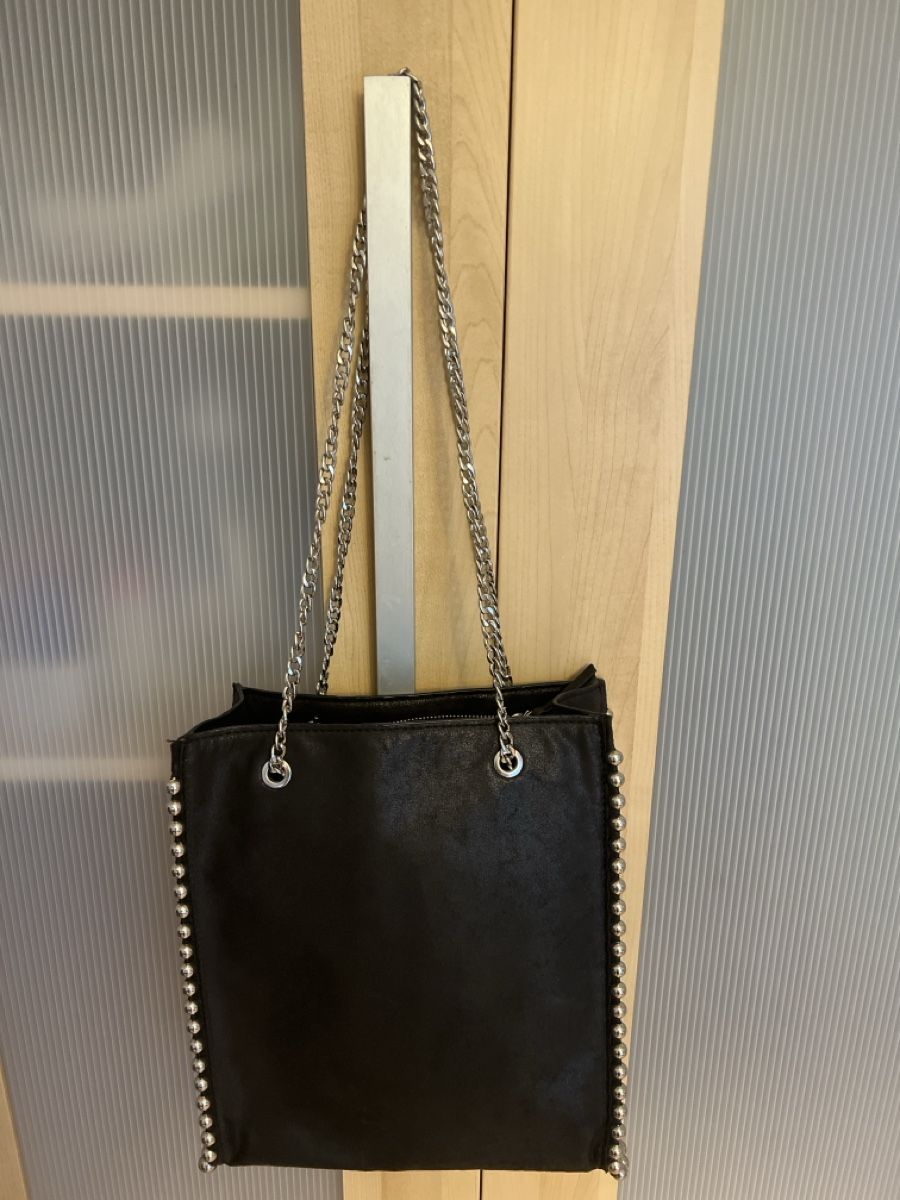 Taschen für Damen: Umhängetasche schwarz – Gebraucht aus Winterthur von Dasomesi
