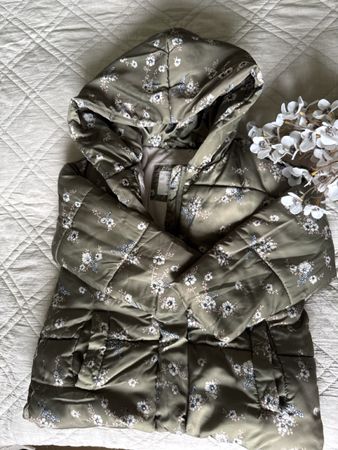 Zara Baby Winterjacke Blumenmuster grün Grösse 104
