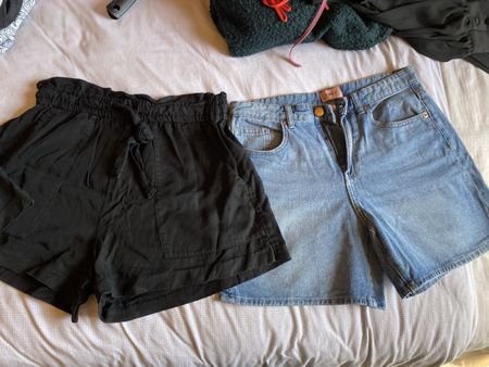 2er Set kurze Sommerhosen – Grösse S