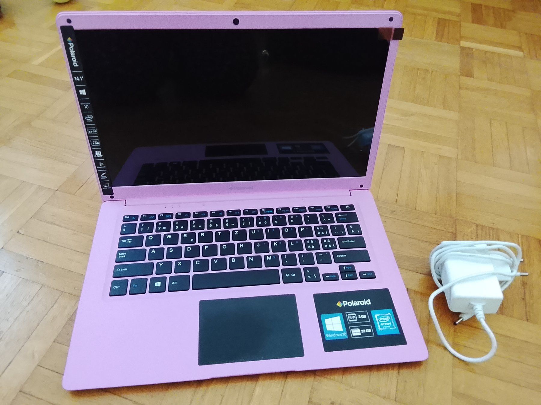 Polaroid Notebook: Polaroid PC Pink – Usato da Dietikon venduto da iam_yc7c