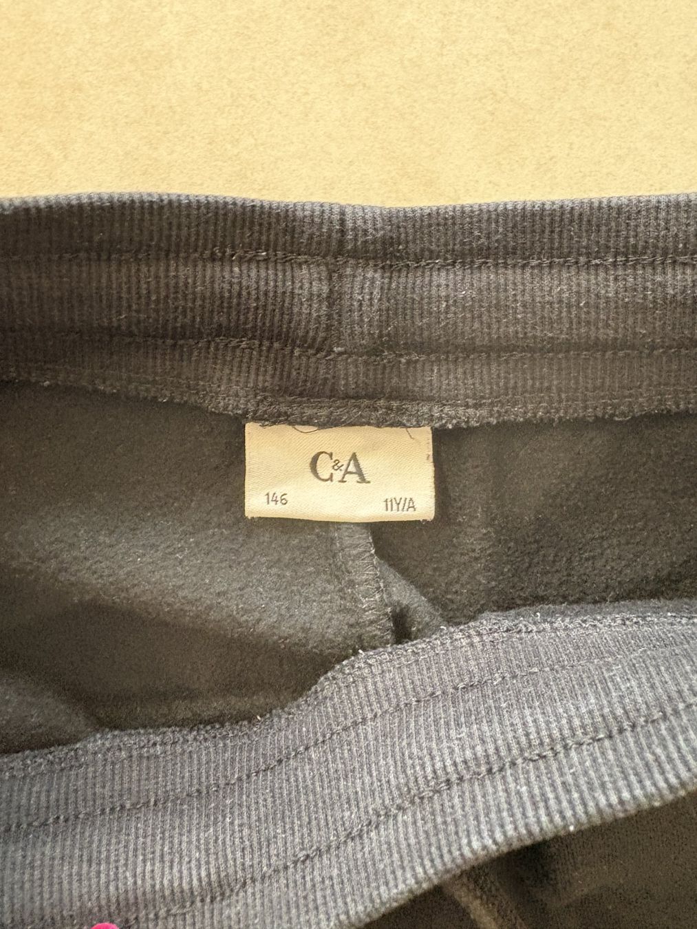 Pantaloni: Jogginghose – Usato da Küssnacht am Rigi venduto da icbicb 2