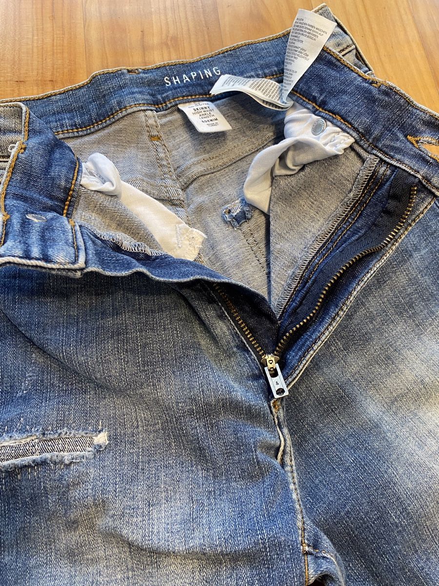 Jeans: Trendy Damen Shaping Jeans Gr. 28/30 – Usato da Zürich venduto da Entlisberger 6