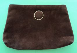 Pochette vintage marron en velours.