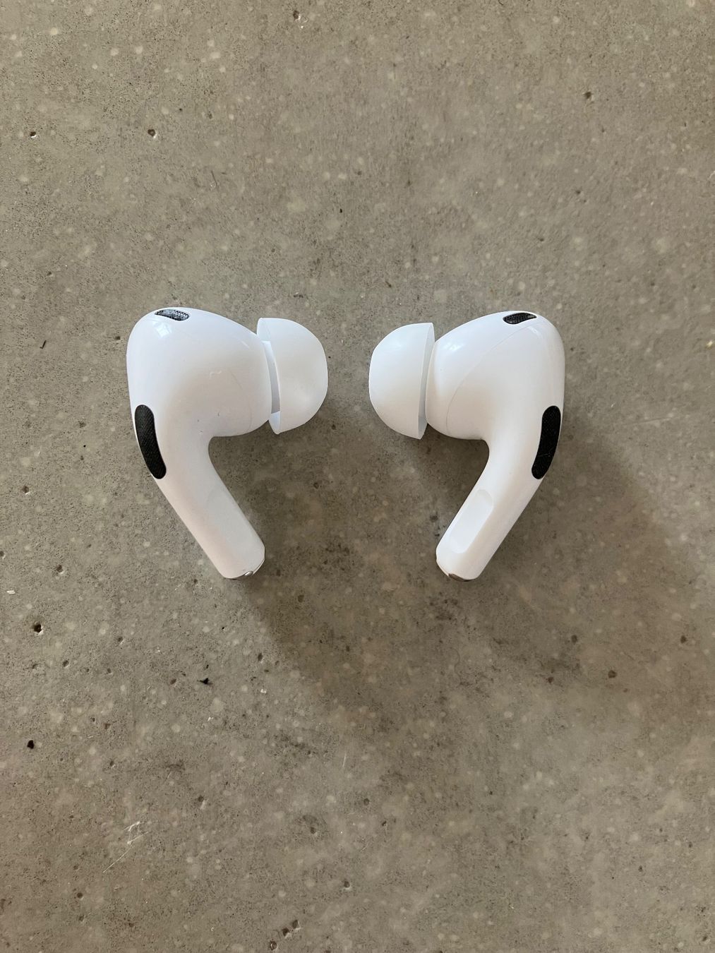 Apple Casques audio: APPLE Air Pods Pro 2 – D'occasion à Lausanne par mr.v 4