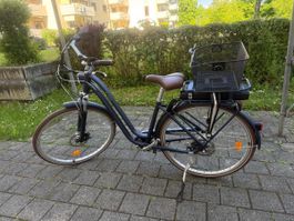 Top E-Bike fahrbereit, ideal für den Sommer!