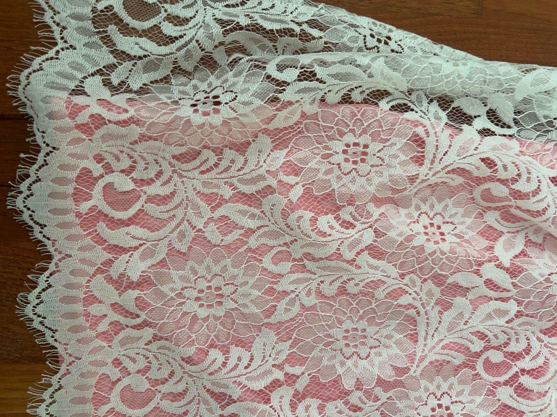 Vestiti: Dirndl mit Spitze Grösse 42 – Usato da Eschenbach LU venduto da viv_h9sr 2