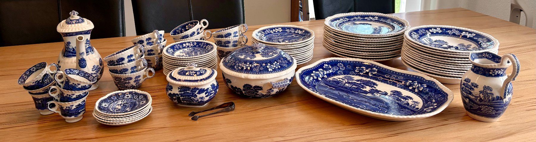 Spode Set di piatti: Copeland Spode's Tower komplettes Geschirrservice – Usato da Rickenbach Sulz venduto da Phips