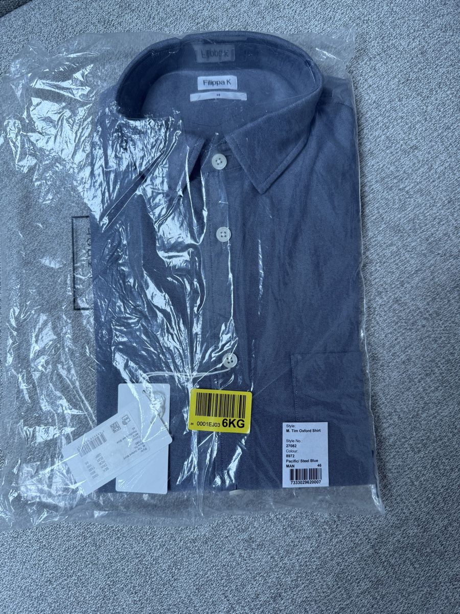Filippa K Camicie: Filippa K. Hemd, Gr. S, NEU – Nuovo e nell'imballaggio originale da Biel-Benken BL venduto da Aplus0