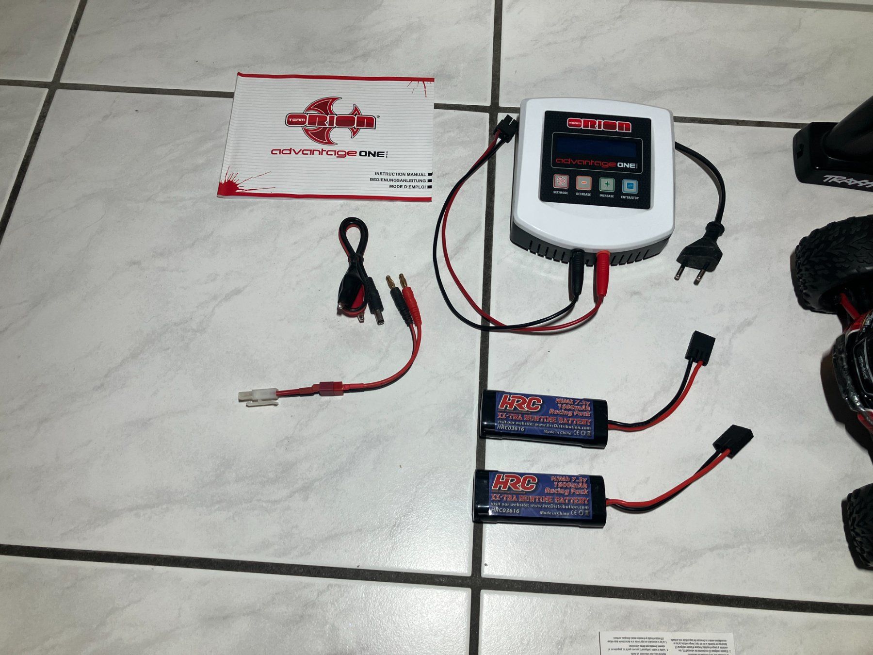 Traxxas RC Modellbau: Traxxas EREVO VXL 1/16 mit Ladegerät. – Gebraucht aus Abtwil AG von Swissraver 4