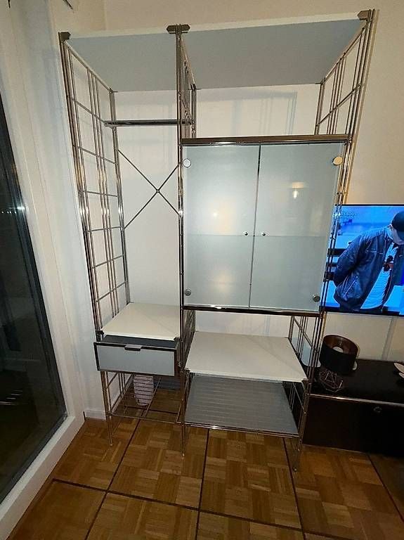 Interio Regale: Armoire de marque Zilo – Gebraucht aus Aigle von Alex979