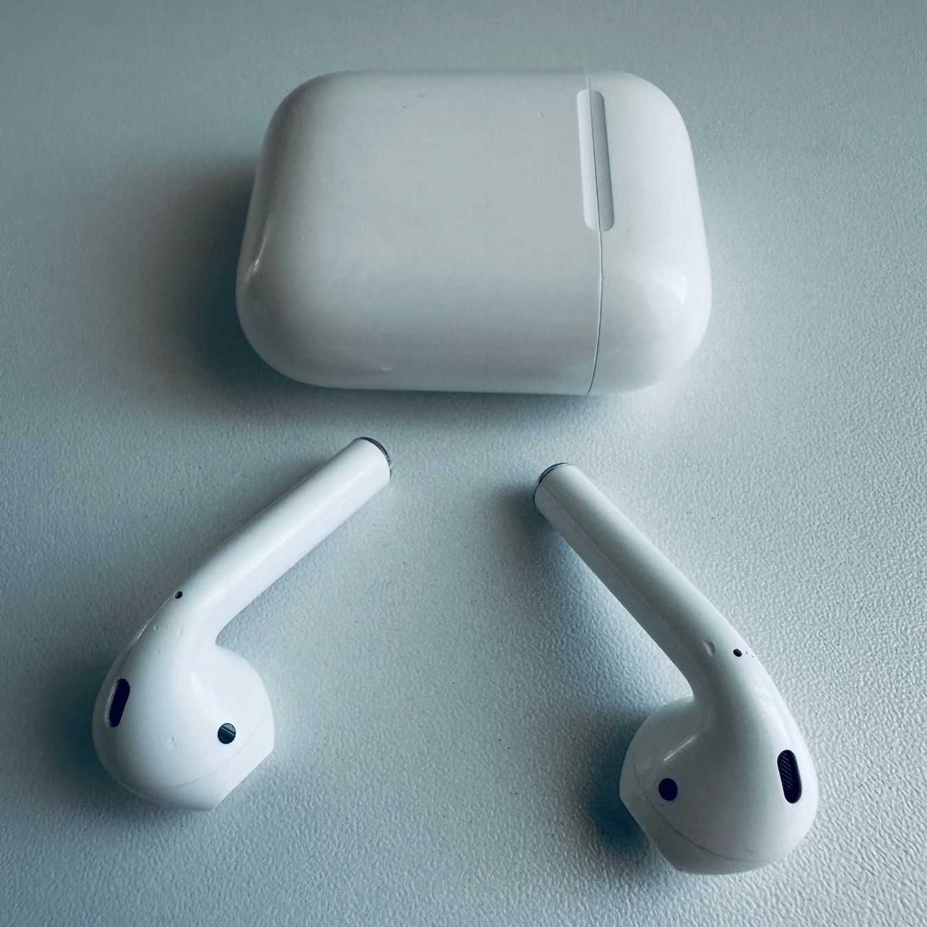 Apple Cuffie: Original Apple AirPods 2 Kopfhörer Wireless Lightning Kabel – Usato da Basel venduto da MY.AIRPODS.SHOP 6