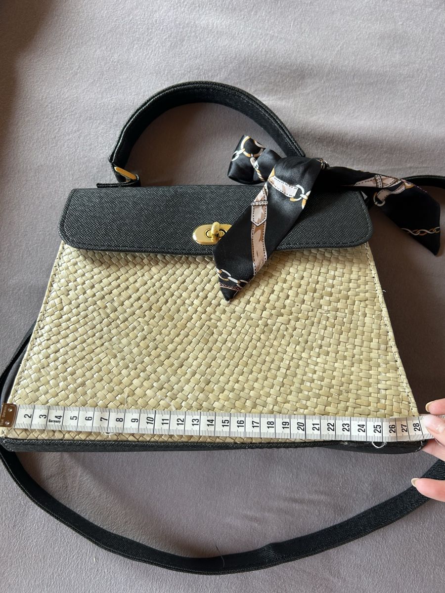 Borse da donna: Elegant Woven New Sling Bag – Nuovo (secondo la descrizione) da St.Josefen venduto da lop_lh8d 7