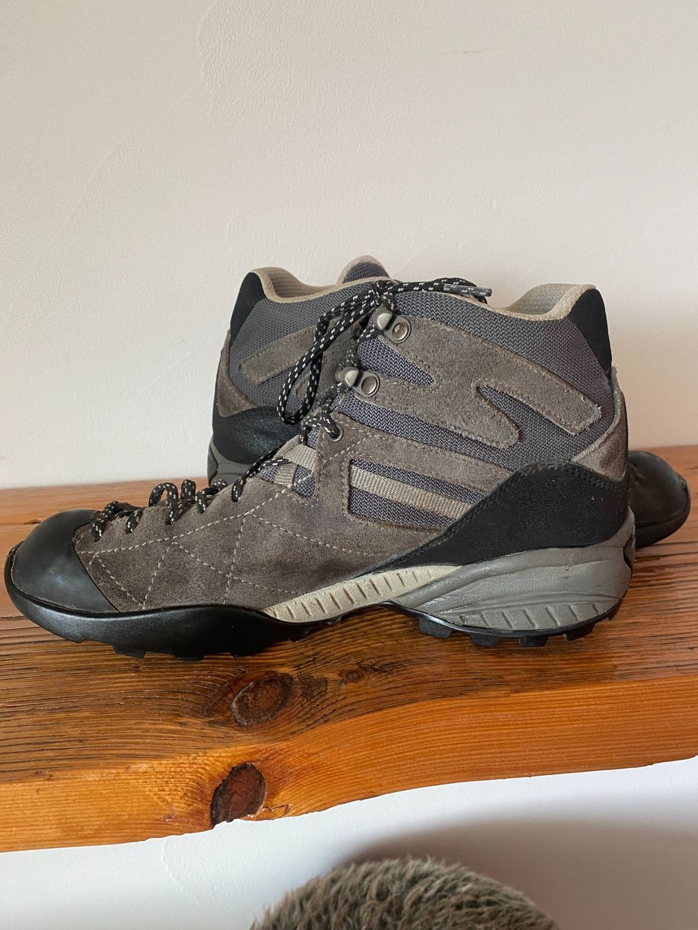 Scarpa Scarpe da uomo: Wanderschuhe Trekkingschuhe Scarpa Goretex, Gr. 38 – Usato da Amriswil venduto da Egoldi 2